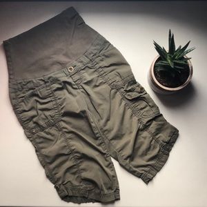 Thyme Maternity Cargo Shorts